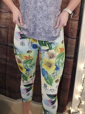 Athleta Mid-Rise Floral Crop Print Leggings - Multicolor